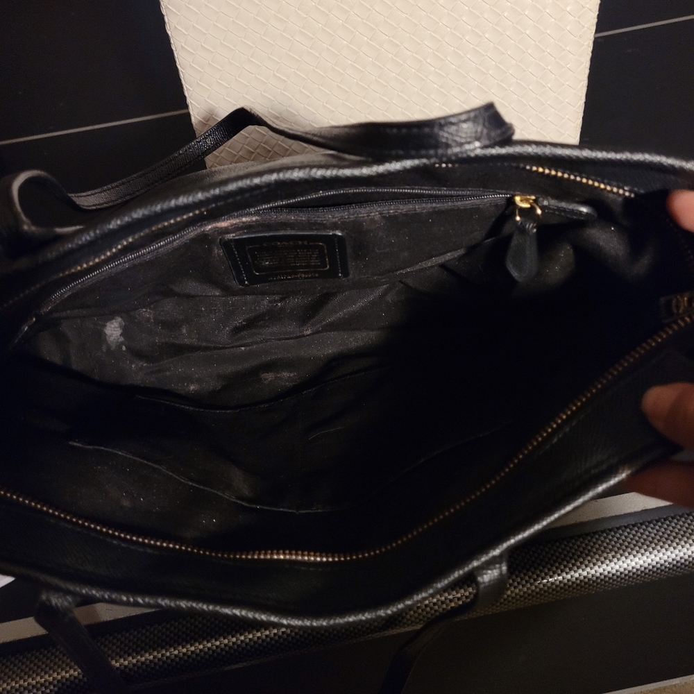 Coach Purse - Picture 6 of 7